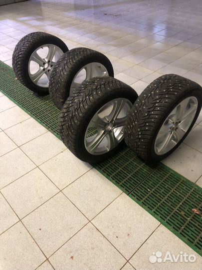 Диски с резиной на mercedes r18