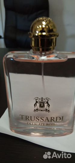 Trussardi Delicate Rose 100 мл туалетная вода