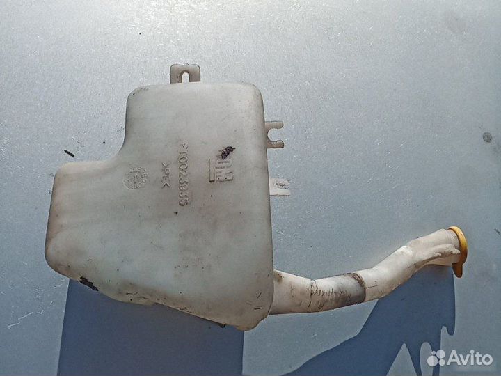 Бачок омывателя лобового стекла Opel Vectra B