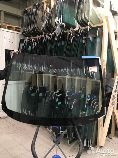 Лобовое стекло Renault Kangoo