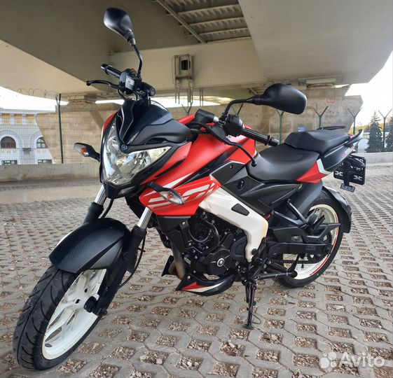 Bajaj Pulsar NS200