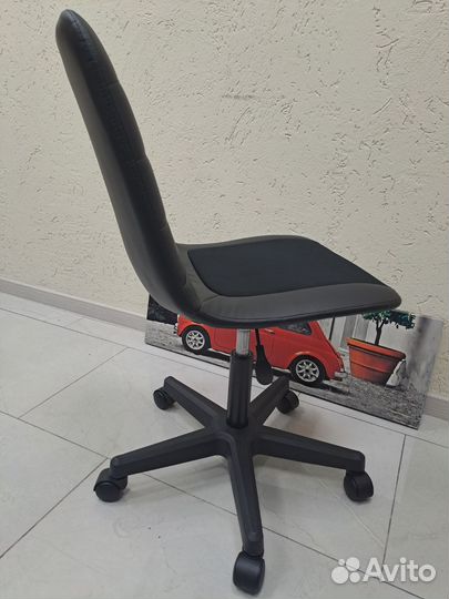 Кресло офисное