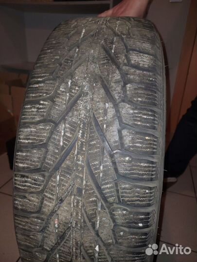 Nokian Tyres Hakkapeliitta R2 225/60