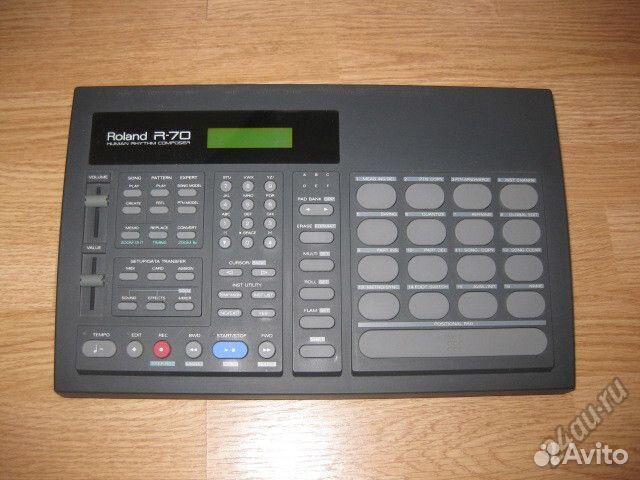 Roland R-70