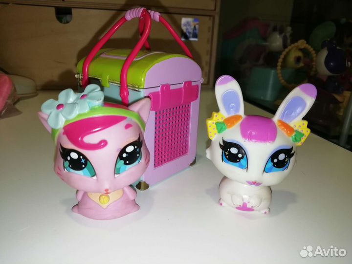 Фигурки Винкс, Littlest PetShop и другие