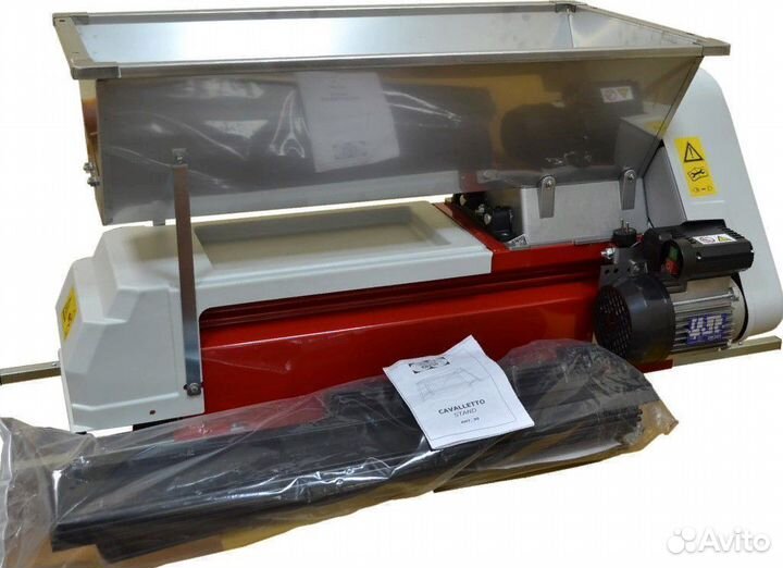 Электрический гребнеотделитель-измельчитель