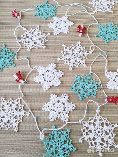 Гирлянда со снежинками новогодний декор