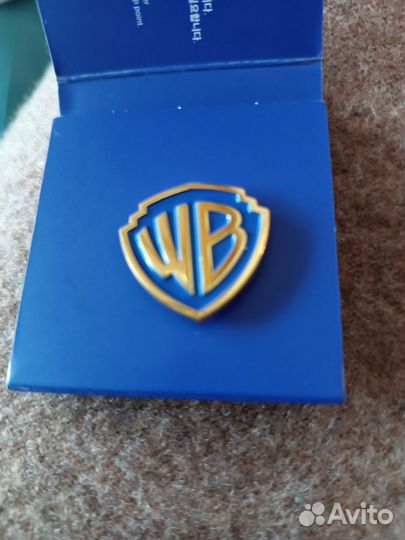 Юбилейный значок WB100