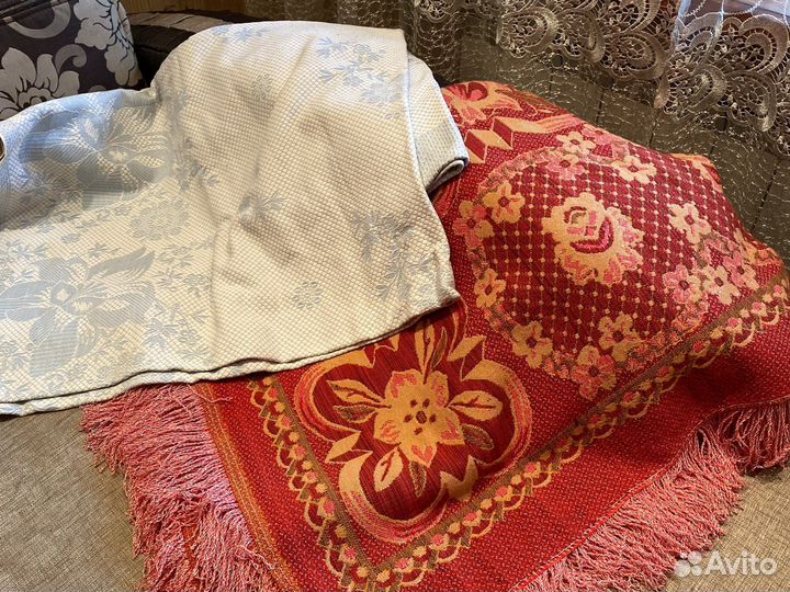 Покрывало в отличном состоянии для дачи и дома