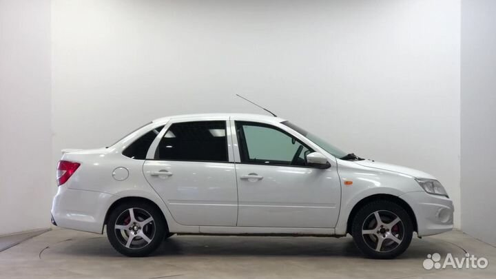 LADA Granta 1.6 МТ, 2015, 156 185 км