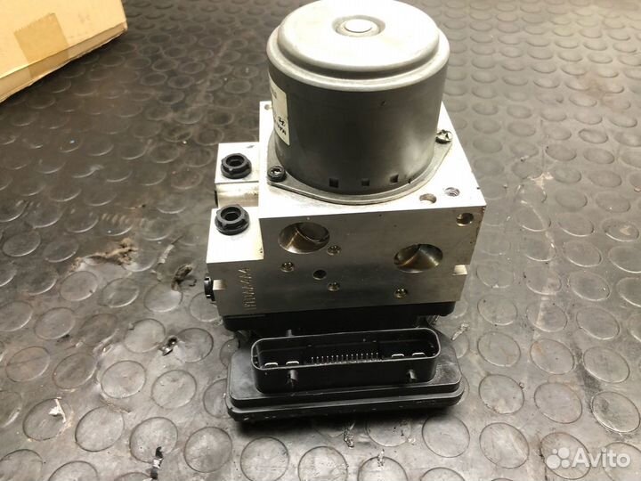 Блок ABS Hyundai Equus limousine 5.0