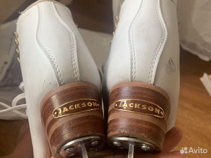 Коньки фигурные Jackson Elle DJ 2130