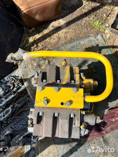Гидрораспределитель на экскаватор ek -12-14