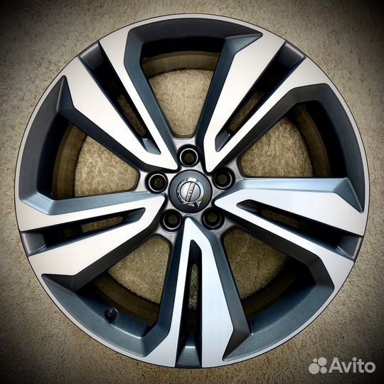 Диски R19 для Volvo V60CC оригинальные