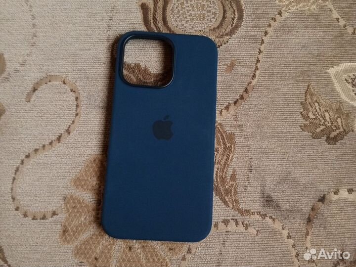 Чехол на iPhone 13 pro