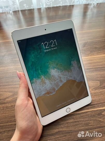 iPad mini 3 16gb Wi-Fi Gold