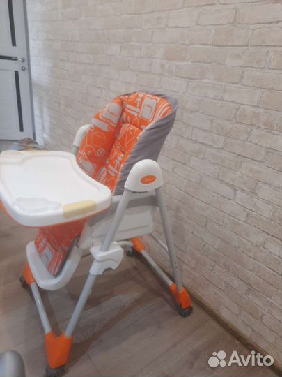 Стульчик для кормления jetem