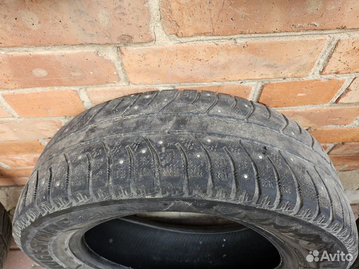 Bridgestone Ice Cruiser 7000 185/65 R15 88T