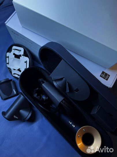 Фен Dyson новый