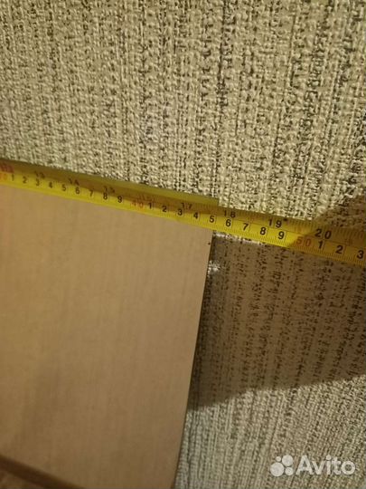 Зеркало с креплением на стену