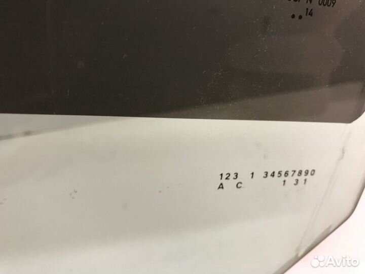 Стекло двери заднее левое Mercedes-Benz E-Class