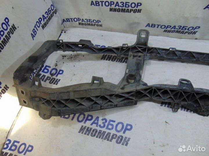 Рамка радиатора передняя Ford Focus 2 DA 2005-2008