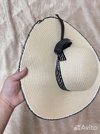 Головные уборы женские