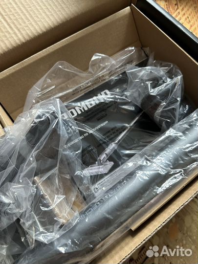 Пылесос вертикальный беспроводной redmond RV-UR374