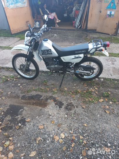 Мотоцикл Suzuki Djebel 200 SE2