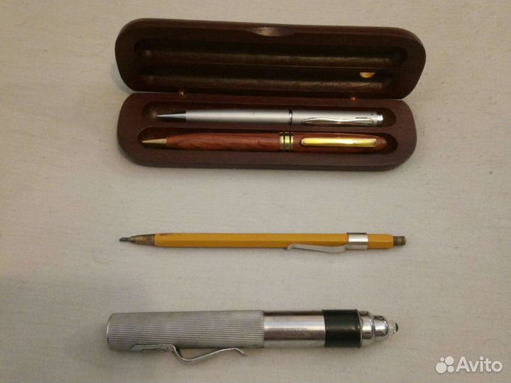 Карандаши механические г.Удомля 2шт и СССР