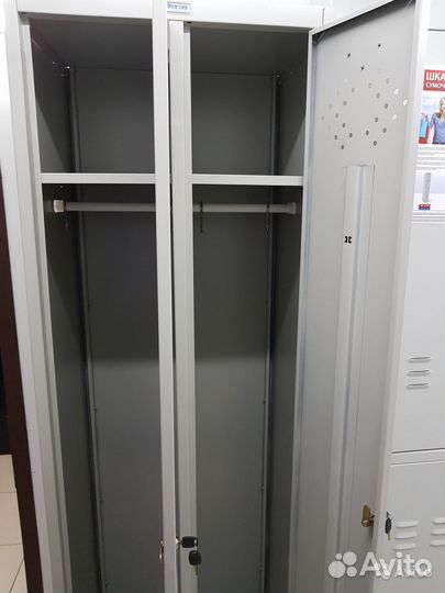Шкаф металлический для одежды