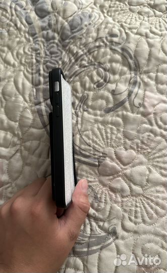 Чехол на iPhone