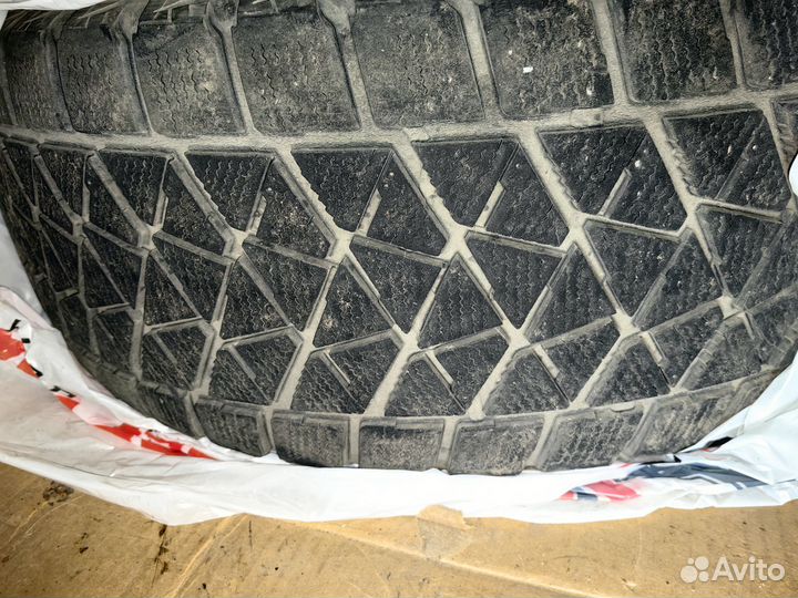 Bridgestone Blizzak DM-V2 265/60 R18 110S