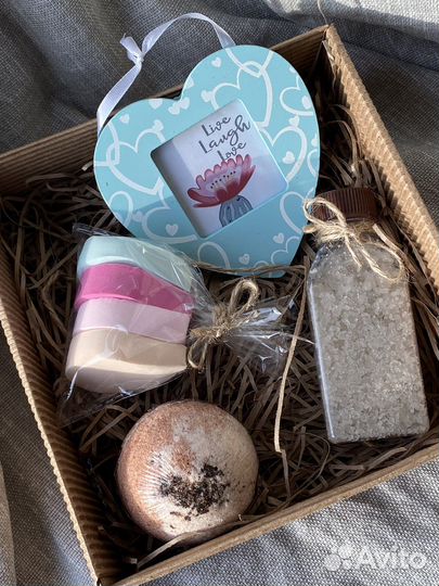 Подарок девушке/подруге/маме/бабушке/коллеге