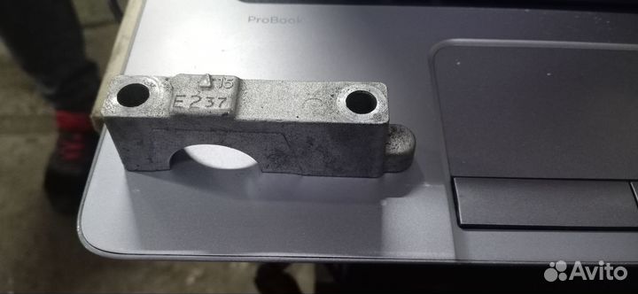 Бугель распредвала. 4D56