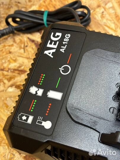 Устройство зарядное AL18G AEG 4932459891
