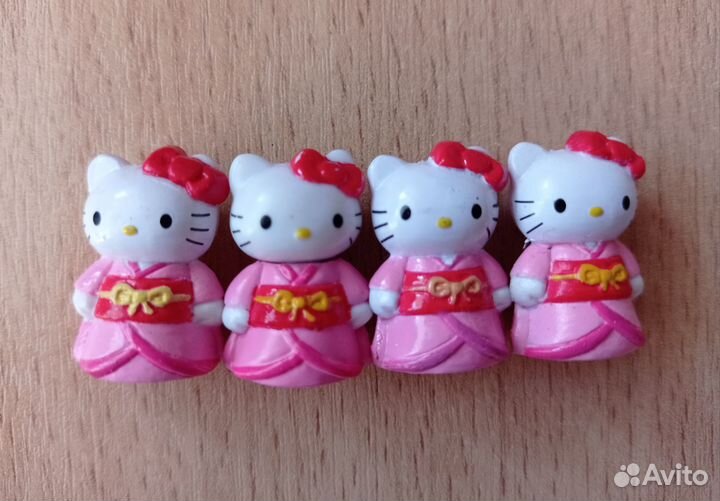 Фигурки Hello Kitty