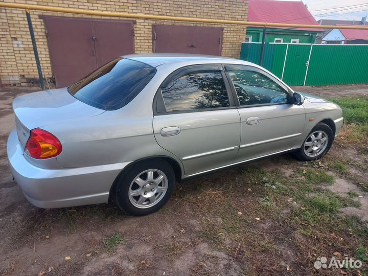 Renault Logan 1.6 МТ, 2006, 250 000 км