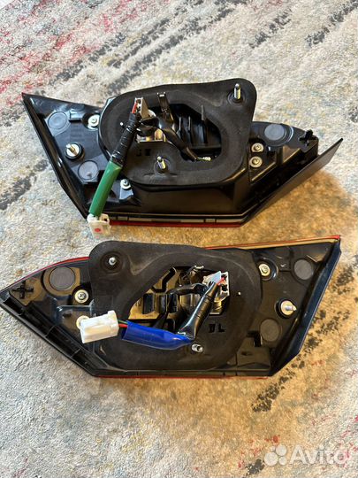 Фонари задние в крышку Toyota Camry V70 2020Дорест