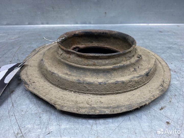 Опора передней пружины верхняя Audi 100 C4