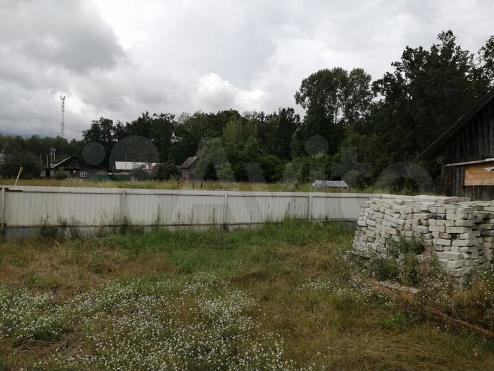 Дом 20 м² на участке 12 сот.