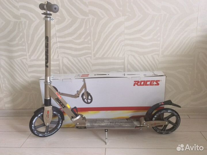 Самокат Roces 230 мм