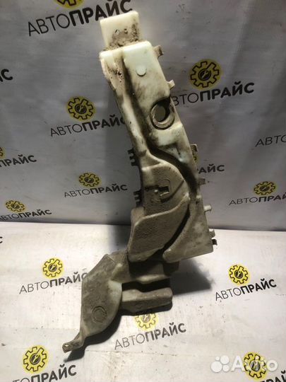 Бачек омывателя Ford Focus 2 sida 1.6 2008