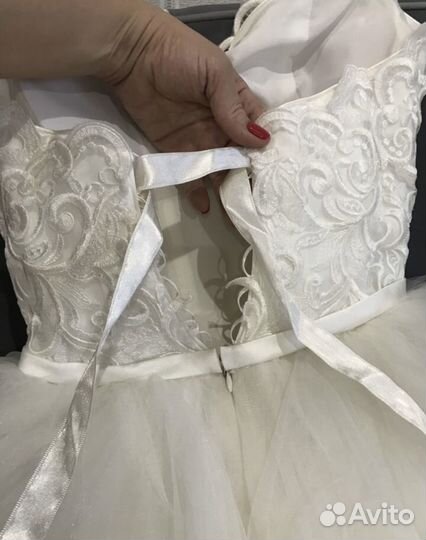 Платье свадебное