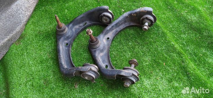 Рычаги комплект передние Ford Explorer U251 sohc