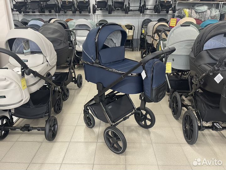 Детская коляска Carrello Ultimo Chrome 2 в 1