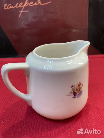 Молочник старинный