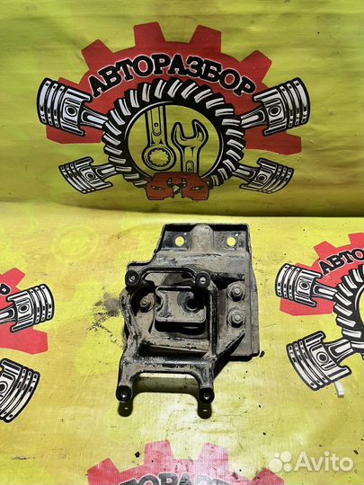 Опора подушка АКПП вариатора Chery Tiggo 3