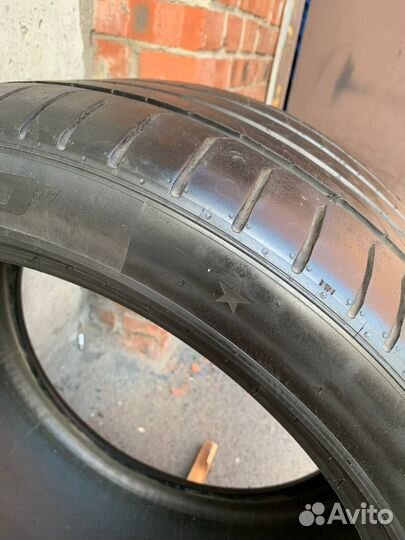 Pirelli P Zero PZ4 315/35 R21 111Y