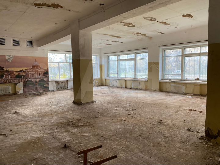 Свободного назначения, 606 м²